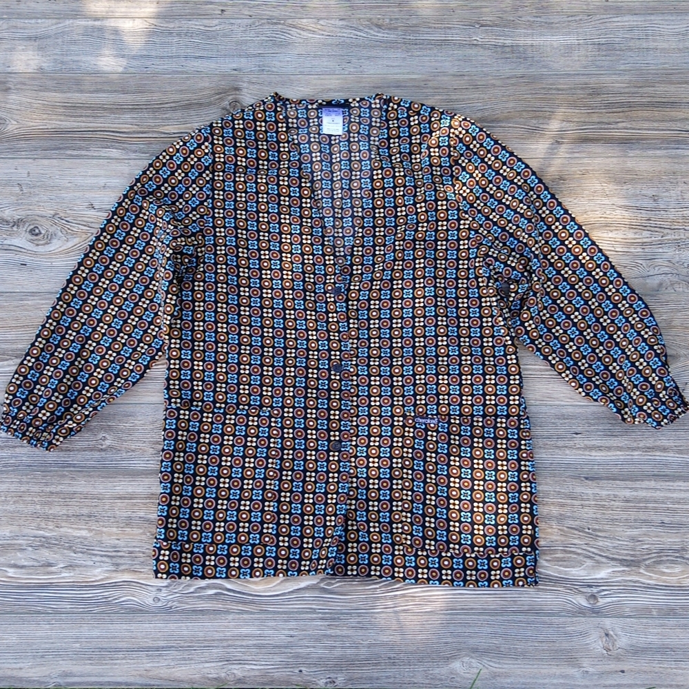 Patterned Cherokee Button Down Front V Neck Scrub… - image 1